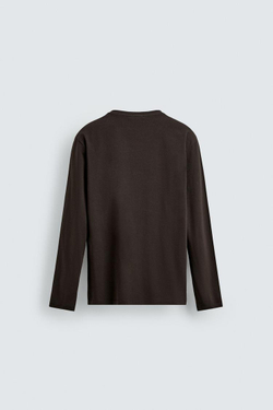 ZARA БАЗОВАЯ ФУТБОЛКА SLIM FIT, КОРИЧНЕВЫЙ