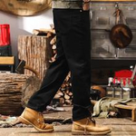 Тонкие джинсы чёрного цвета от бренда Jerryeno