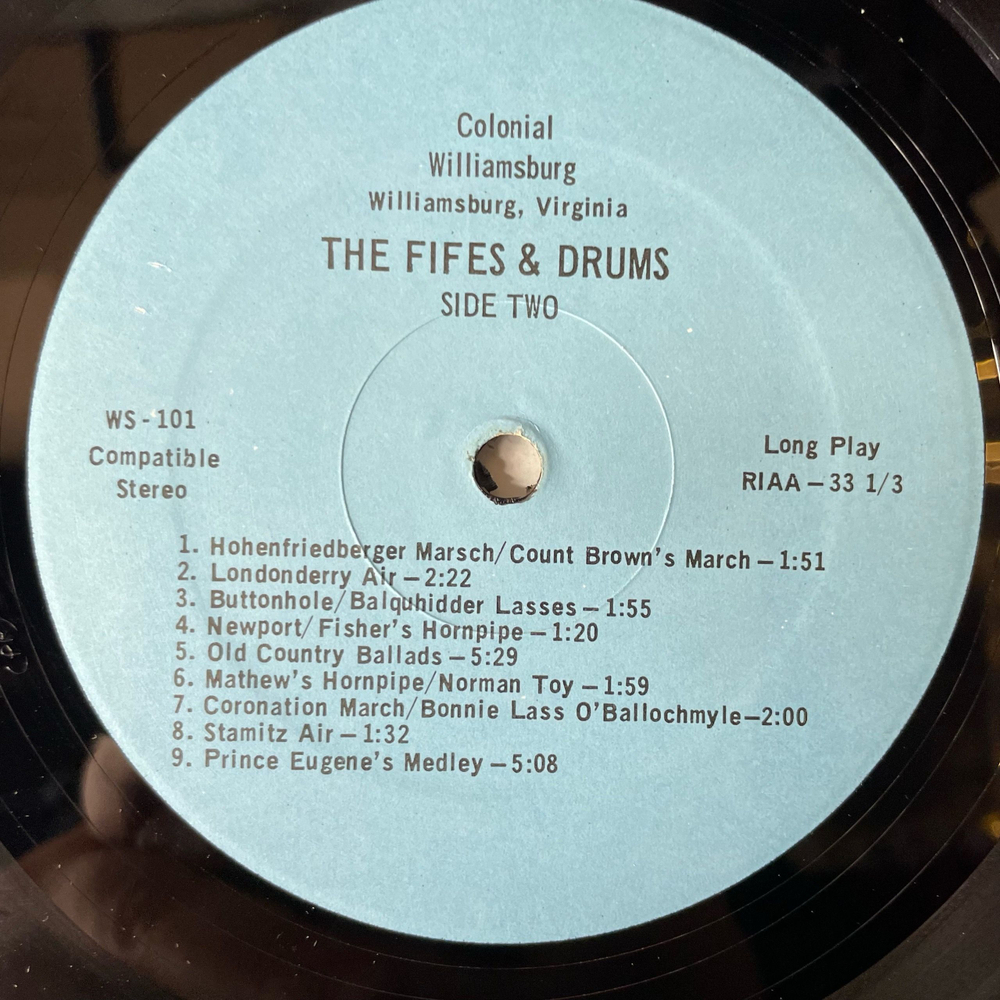 Винтажная виниловая пластинка LP The Fifes and Drums Of Williamsburg (США 1975)