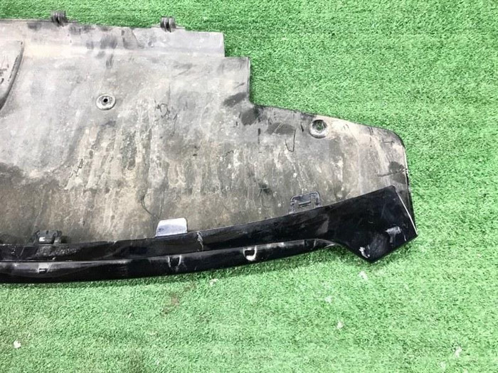 Юбка переднего бампера Range Rover Velar (17-23)