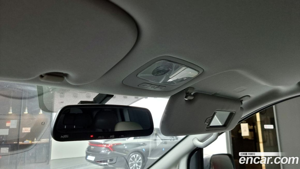 Hyundai The New Grand Starex Urban 9-и местный (10.2019)