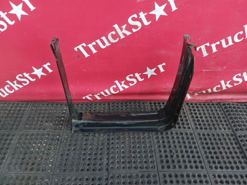 Кронштейн топливного бака 2018г