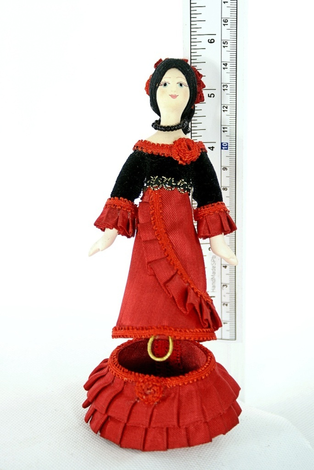 Кукла-шкатулка Кармен. Испания, опера Жоржа Бизе