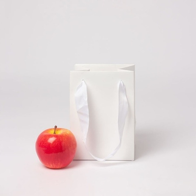 Пакет 13x18x11, белый, лента, картон VIP