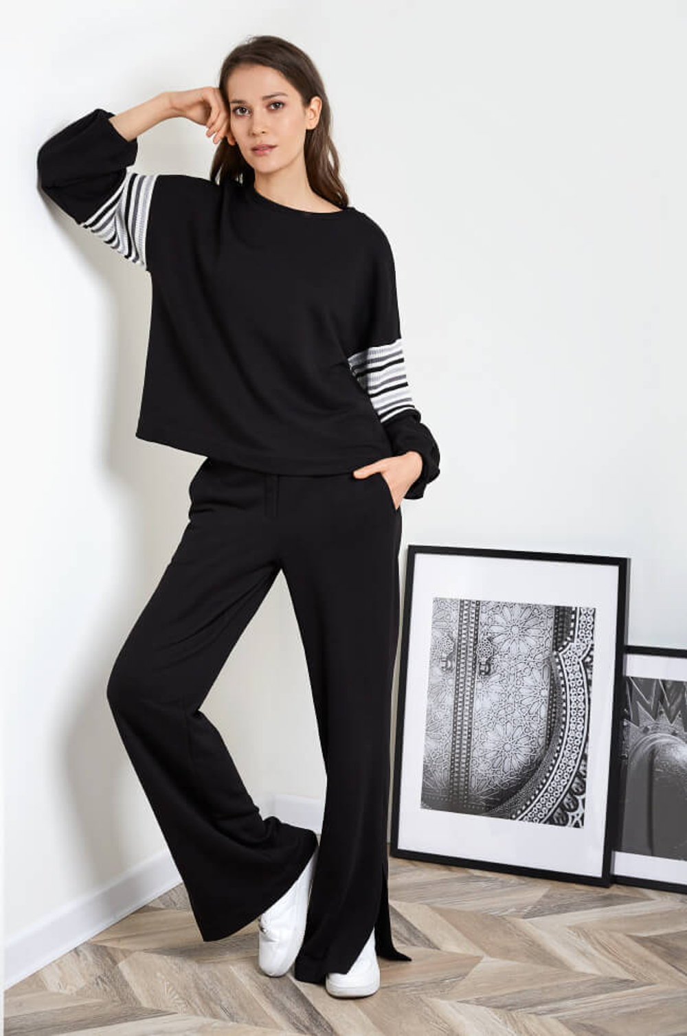 22429 Джемпер женский (черный)