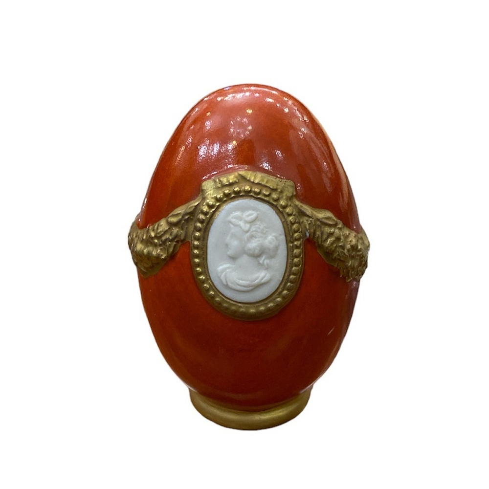 Яйцо  красное маленькое