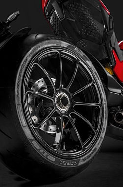 Ducati Performance Комплект кованных колес Diavel V4