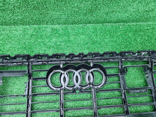 Решетка радиатора Audi Q7 2 (2019-2024)