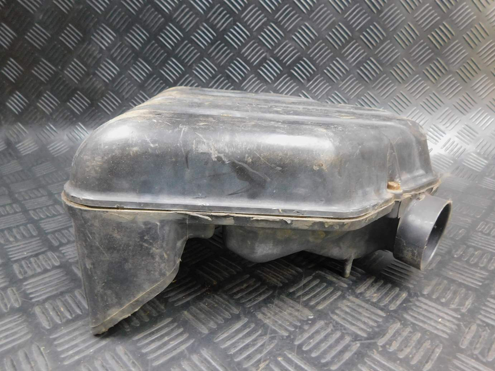 Корпус воздушного фильтра Kawasaki ZZR 400 98 053051