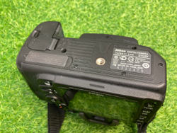 Nikon D7000 (7000 кадров)