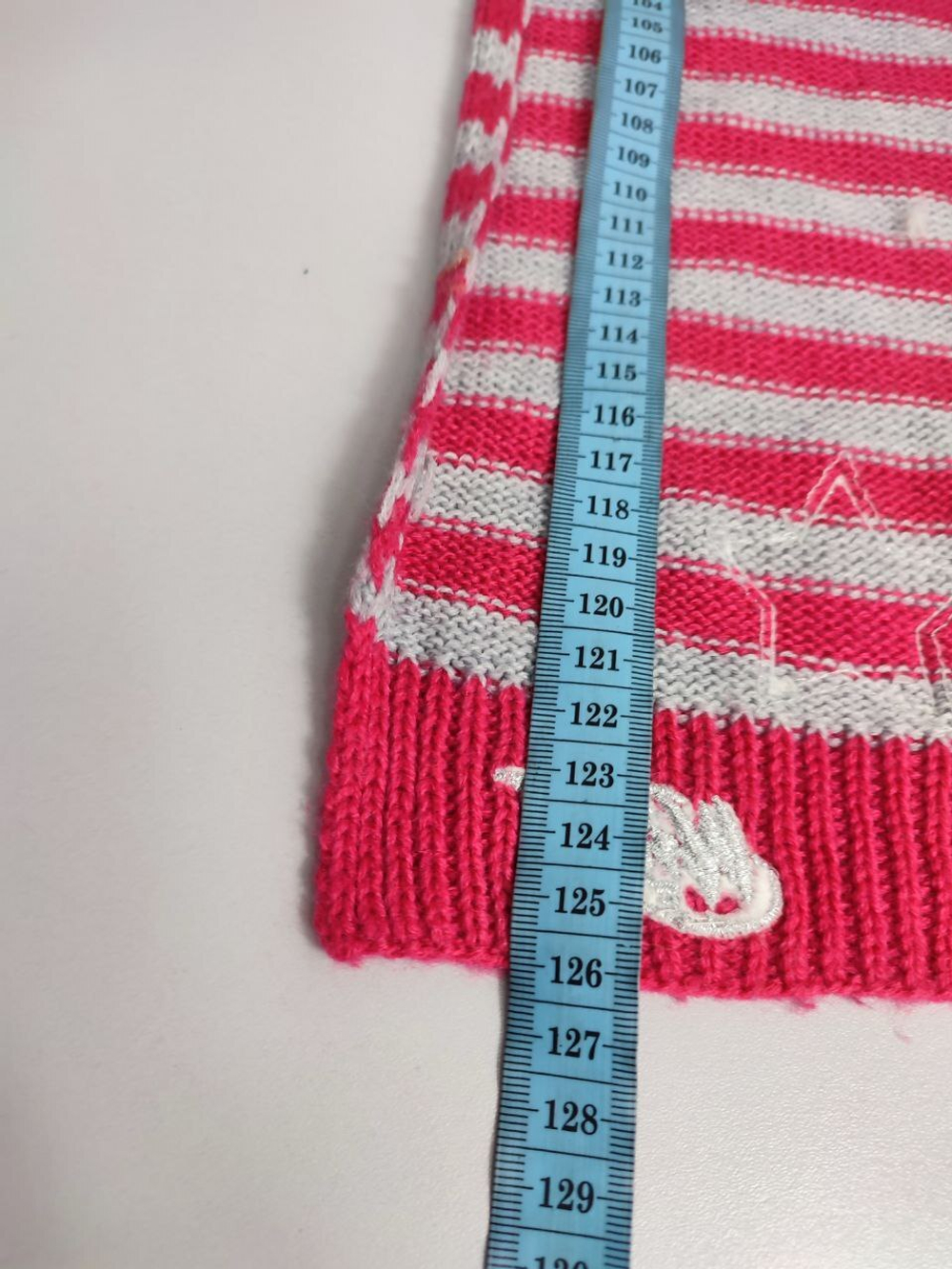 Шарф в полоску со звездой