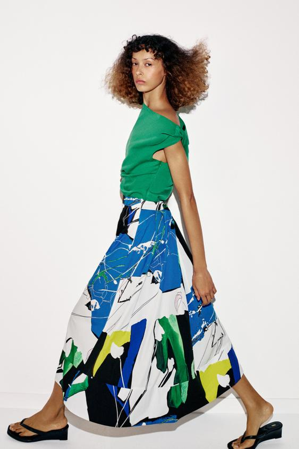 ZARA ЮБКА МИДИ С ПРИНТОМ И СКЛАДКАМИ, РАЗНОЦВЕТНЫЙ