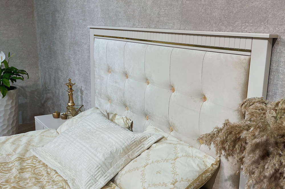 Коллекция "Лаура" 3-х дверная