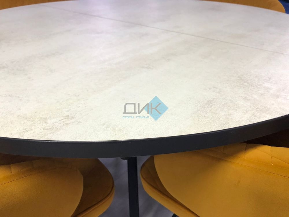 Стол DikLine RD100 опоры чёрные