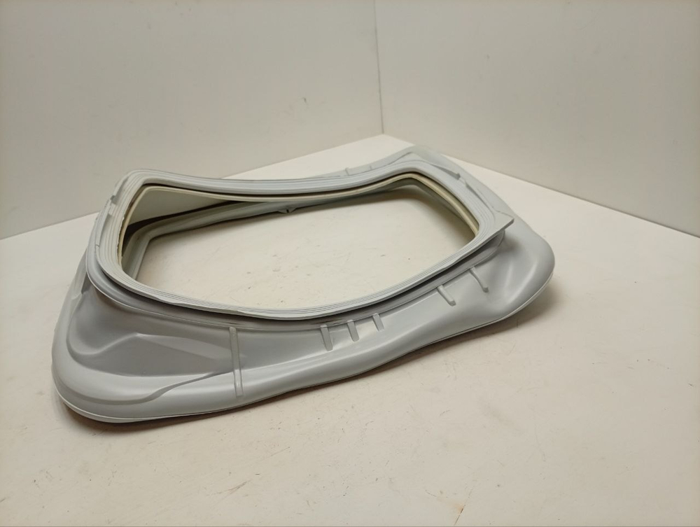 EWT1221 кт12 Манжета люка для стиральных машин Zanussi Electrolux 146150104 б/у