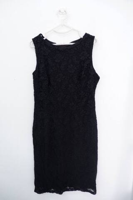 Платье Oodji с гипюром 42 размер