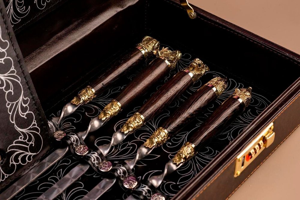 Подарочный набор для пикника в кейсе "Престиж №4"