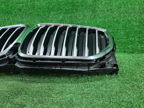Решетка радиатора BMW X5 G05 (2018-2023)