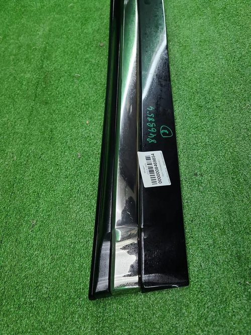 Накладка двери задняя левая Lexus LX 3 (2012-2015)