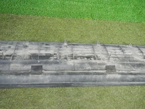 Накладка заднего бампера Toyota Land Cruiser 200 (2007-2021)