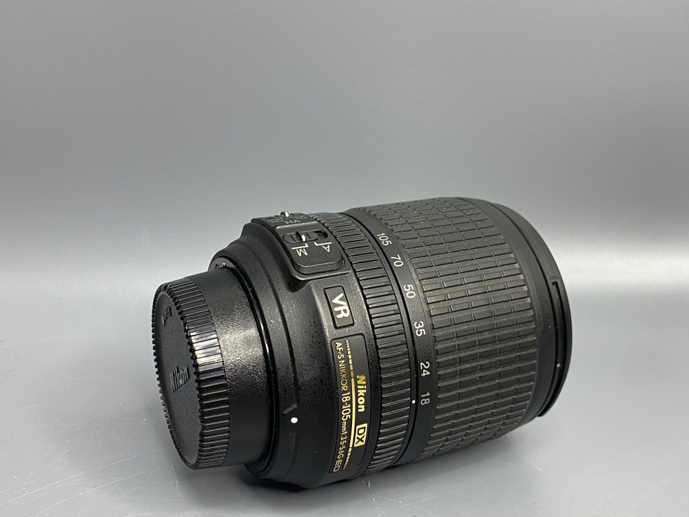 Nikon 18-105mm С царапиной