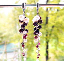 Серьги грозди длинные с натуральными камнями гранатом и жемчугом