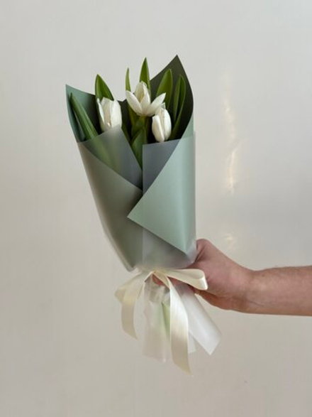 Быстросборная упаковка форма № 0 под 3/5/7/9 тюльпанов. Цвет: прозрачная матовая с фисташковой пленкой.