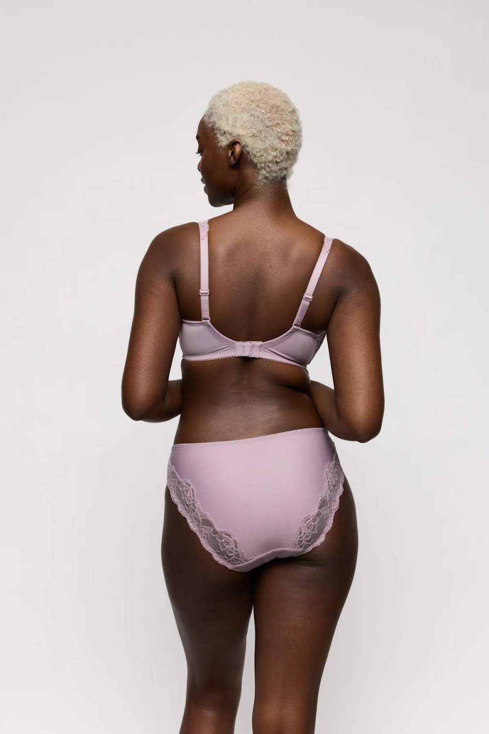 PRIMADONNA MADISON Бюстгальтер с поролоновой вставкой, вырез в форме сердца, песочный