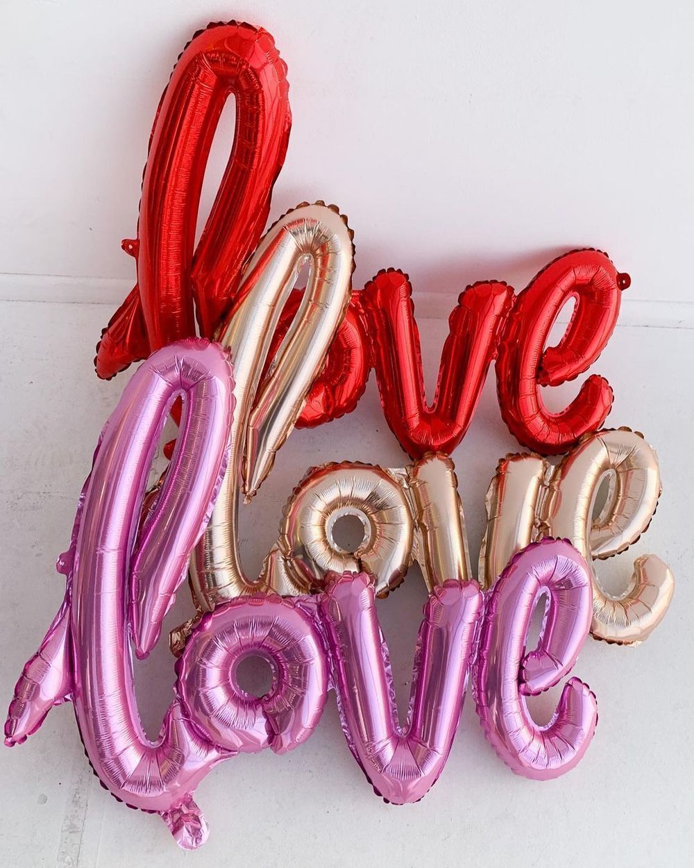 Гирлянда буквы LOVE Pink 108 см * 64 см. (воздух)  Изображение4