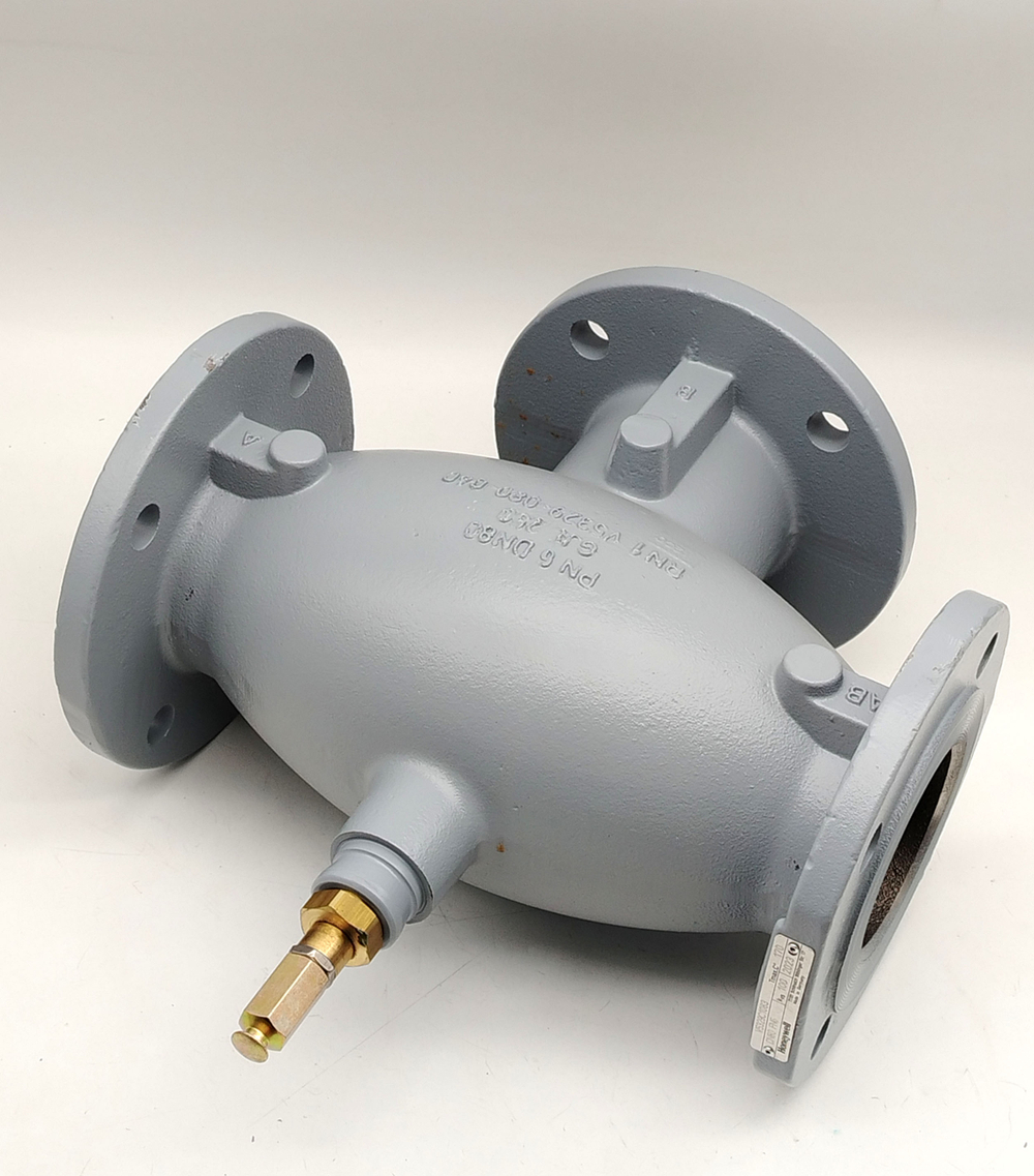 Клапан чугунный фланцевый 3-ходовой DN80 PN6 KVS100 Honeywell V5329C1083