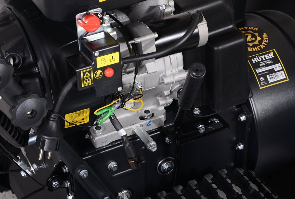 Снегоуборщик бензиновый Huter SGC 8100C