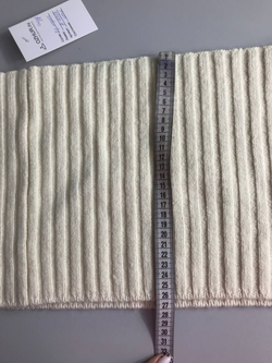 Снуд в молочном оттенке, визуально из шерсти