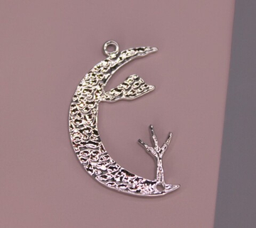 Коннектор месяц-дерево 30х19 мм