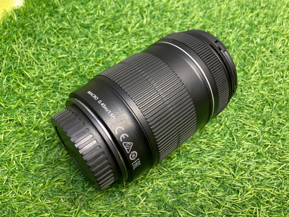 Canon EF-S 18-135mm 3.5-5.6 IS
