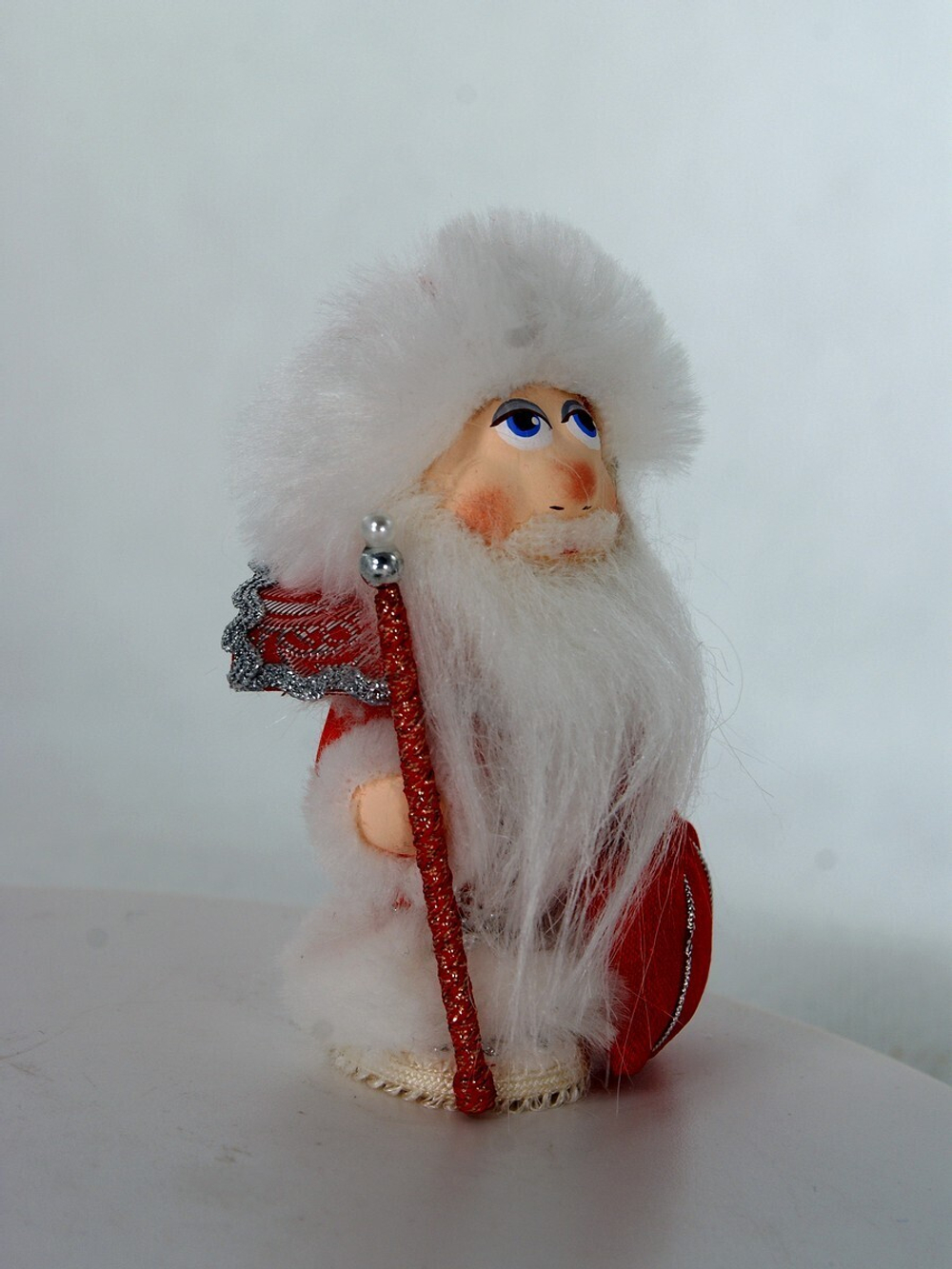 Кукла потешка Дед мороз. Игрушка фарфоровая ручной работы. Новогодний подарок