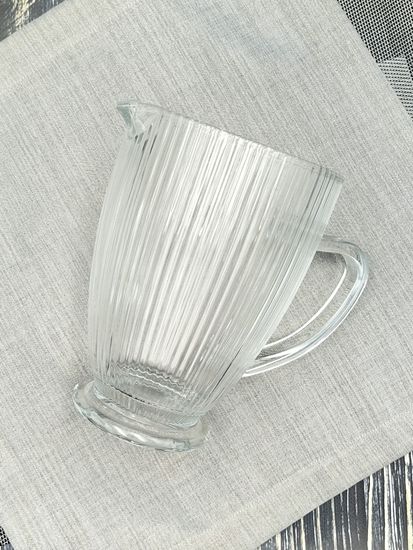 Кувшин стеклянный 1 л. на ножке "Вертикаль"