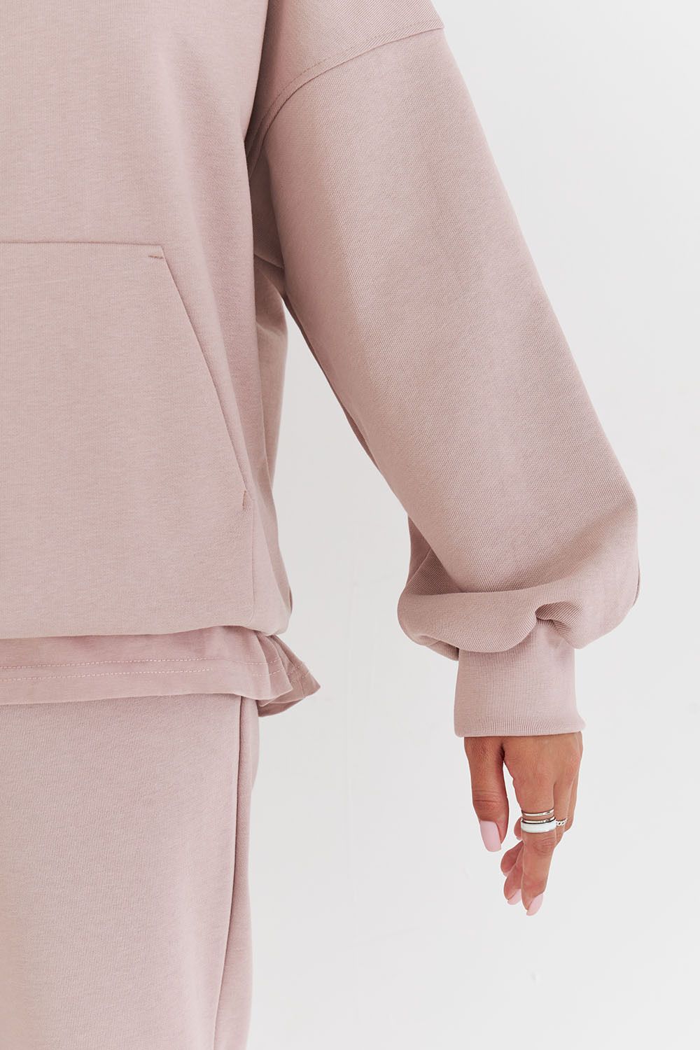 Худи свободного кроя из премиум футера цвета какао