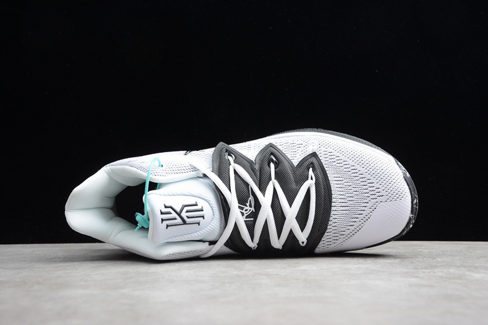 Kyrie 5 cookies & cream hot sale