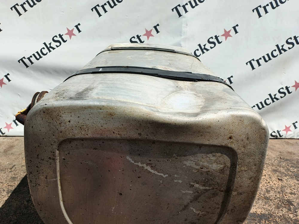 Бак топливный 490L