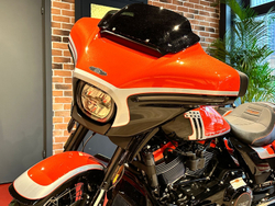 Harley-Davidson CVO Street Glide, 2024 LEGANDARY ORANGE