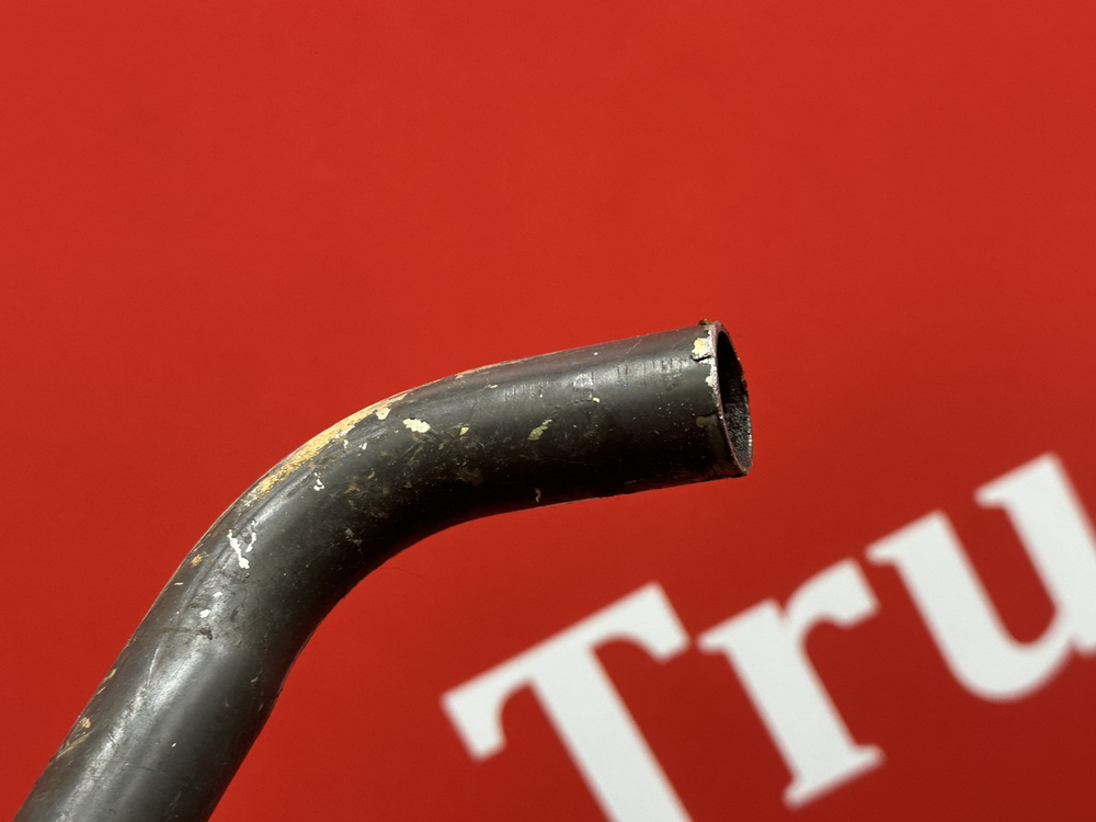 Трубка картерных газов