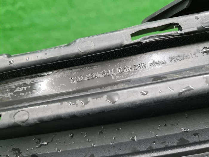 Решетка переднего бампера левая VW Touareg 3 18-23