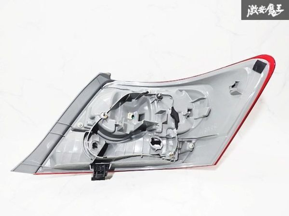 стоп левый Toyota Allion NZT260 ZRT265 2012