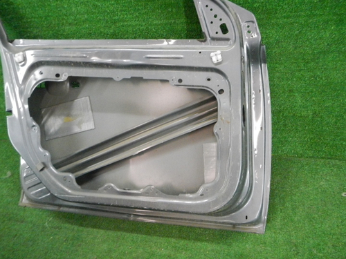 Дверь передняя левая Volvo V40 (2012-2019)