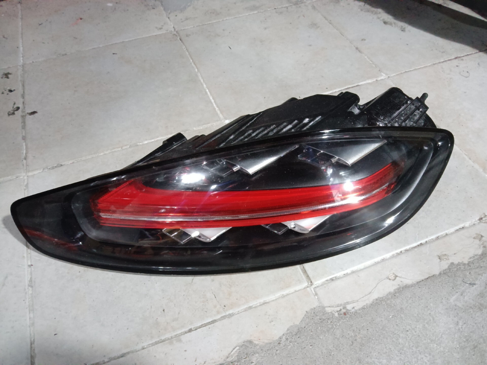 Оригинальные задние фонари Porsche 718/981/992/982/997/991