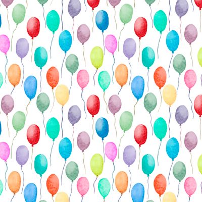 Цветные воздушные шарики на белом фоне