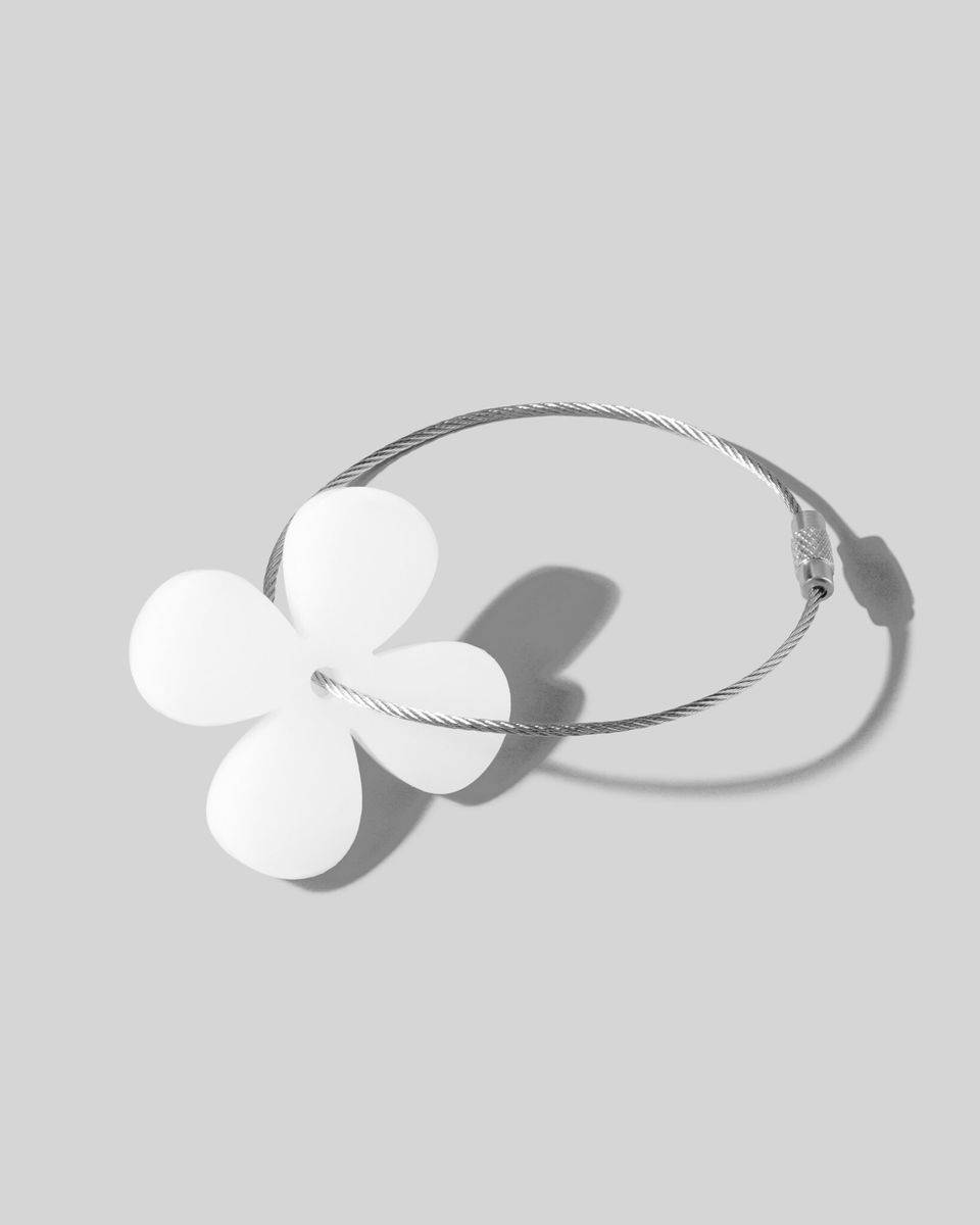Большое кольцо Flower White