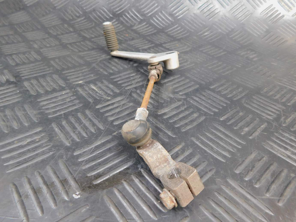 Лапка КПП Kawasaki ZZR 400 98 053086