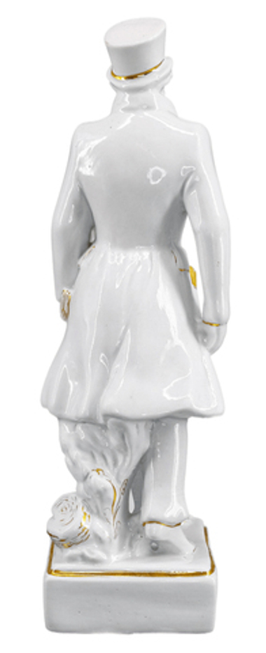 Скульптор Наталья Данько (1892–1942). Фарворовая скульптура «Пушкин на прогулке». ЛФЗ, СССР. 1950-е.