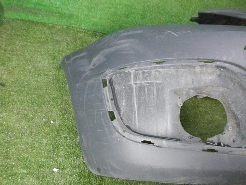 Бампер передний Lada Largus (2012-2021)